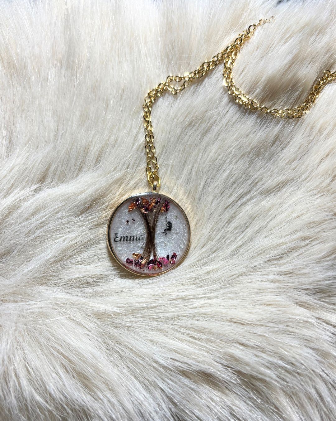 Collier Léa - médaillon avec méche de cheveux