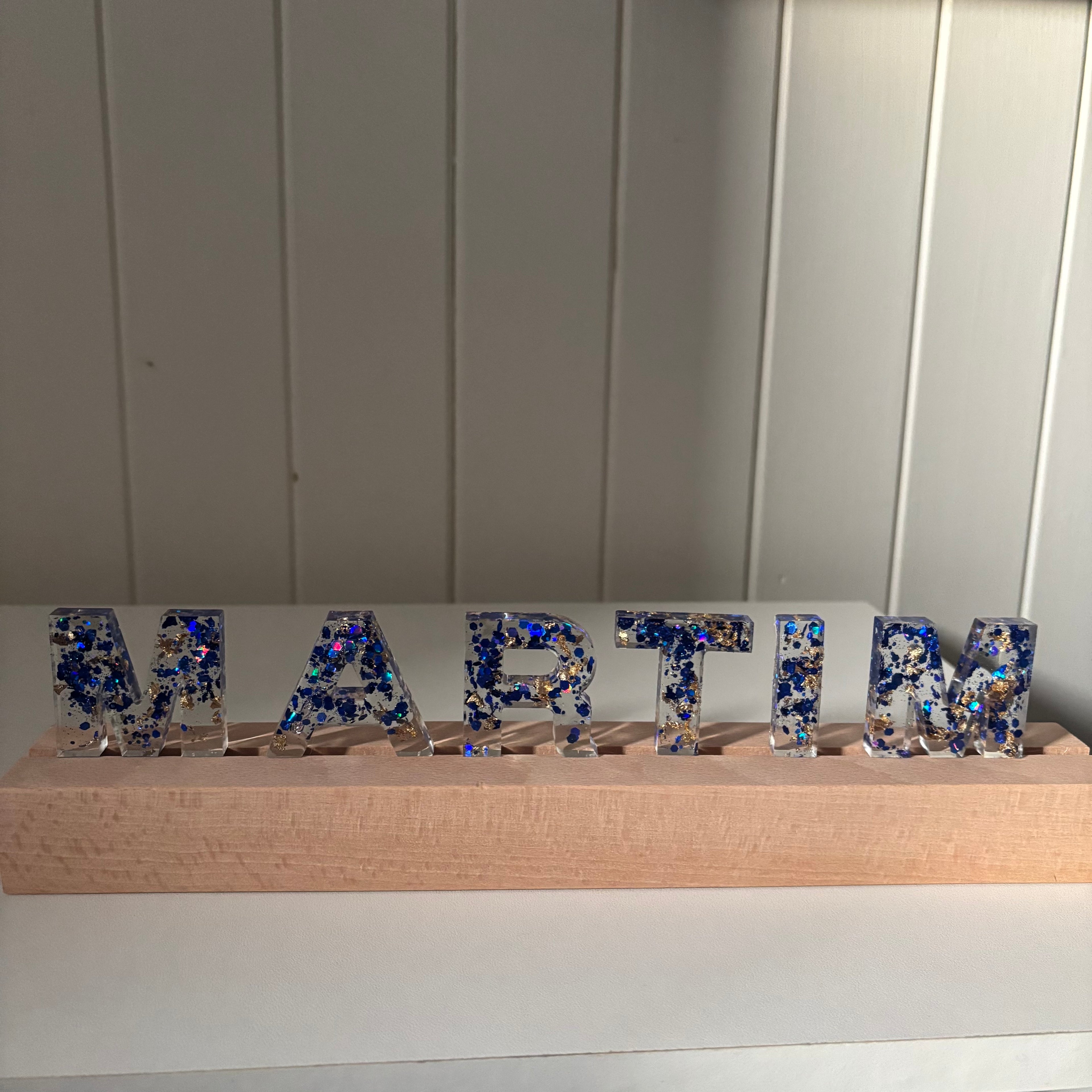 Personalized Nightlight in Resin and Natural Wood
