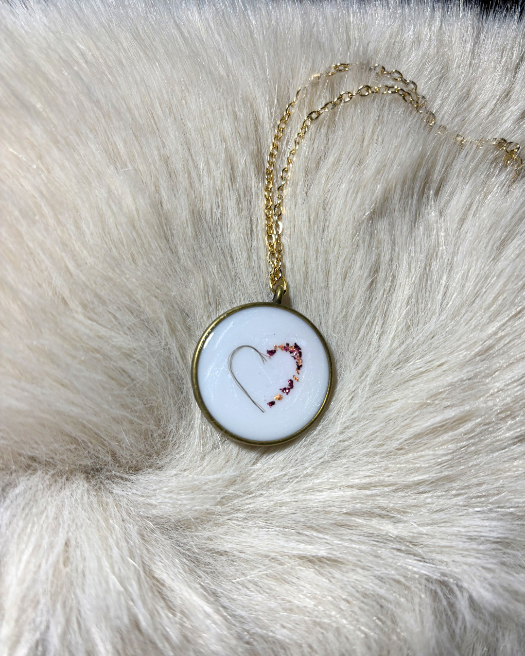 Collier Sasha avec méche de cheveux