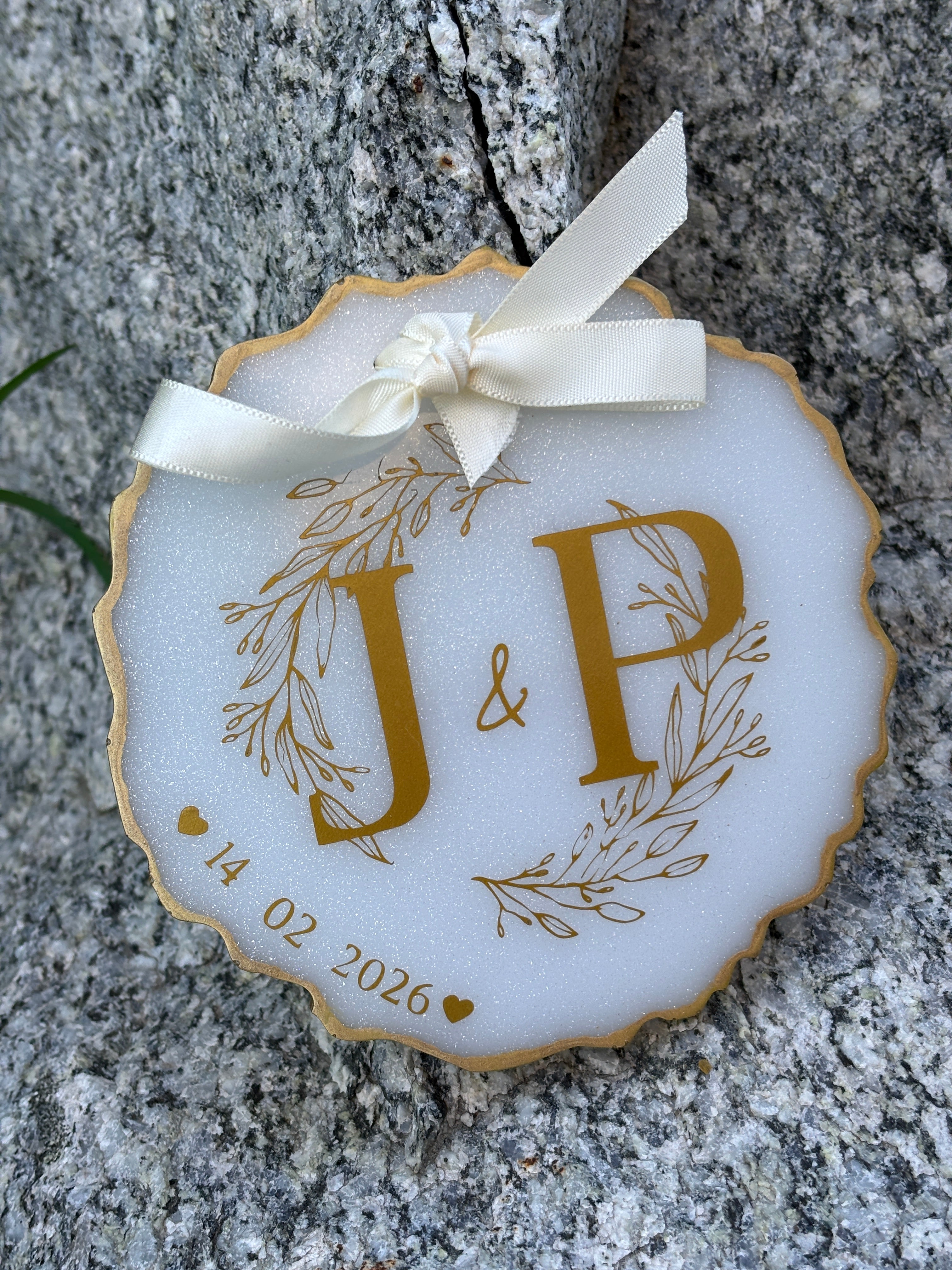 Personalized Resin Ring Bearer Pillow (13 cm)