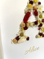 Tableau de naissance personnalisé avec fleurs séchées